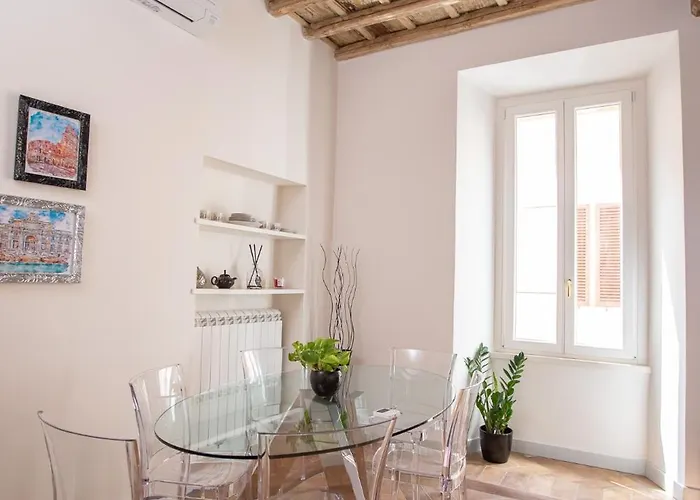 Deluxe Spanish Steps Apartment Rom