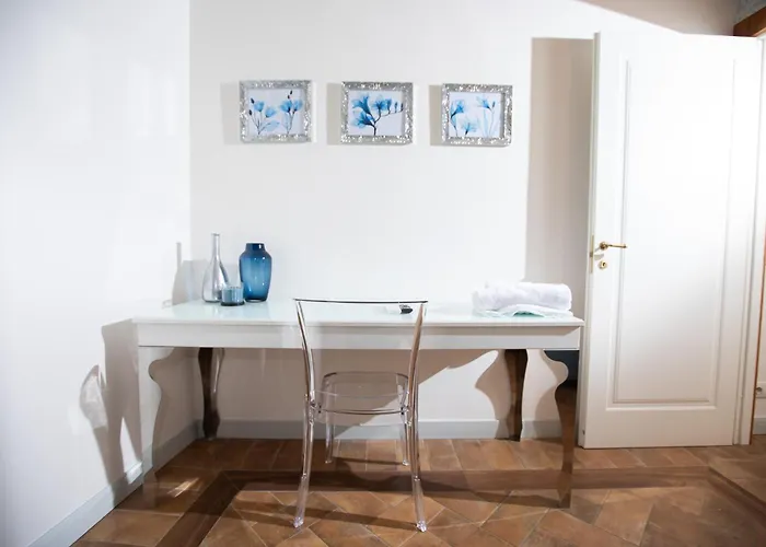 Deluxe Spanish Steps Apartment Rom